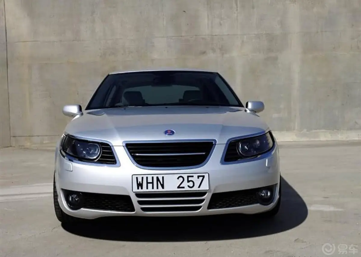 Saab 9-5Arc2.3T正前水平