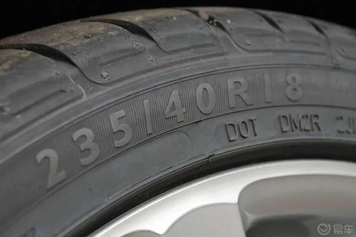 PassatR36轮胎规格