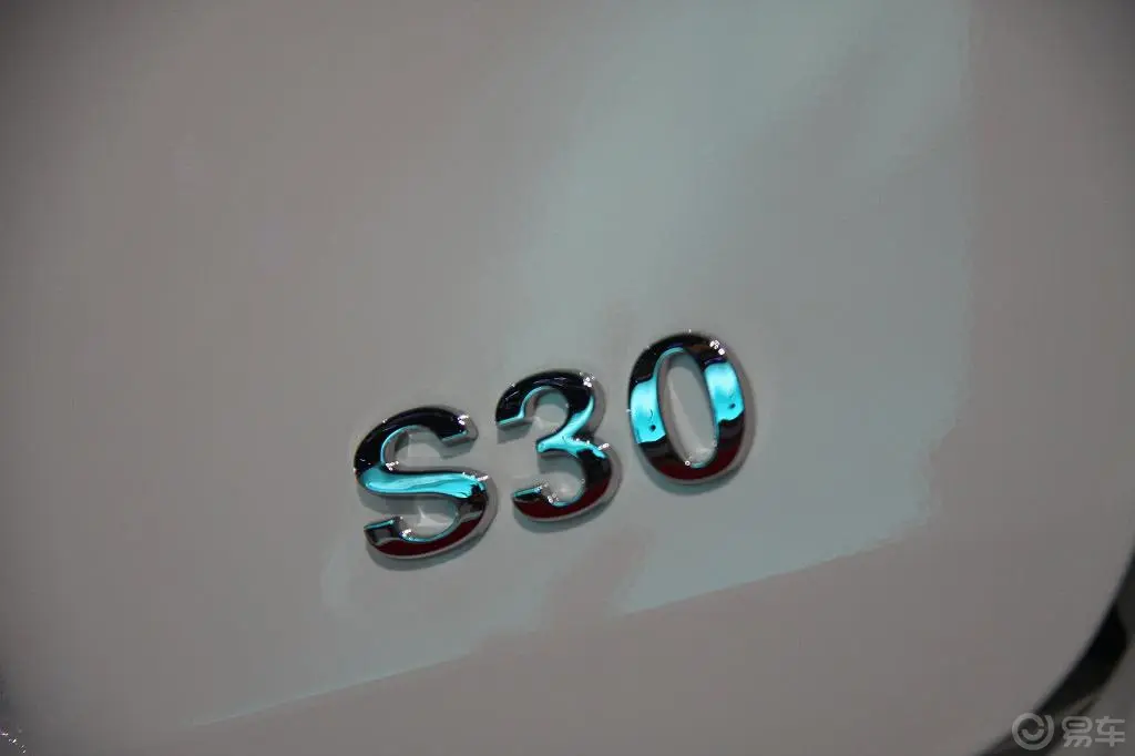 风神S30尊贵型MT尾标