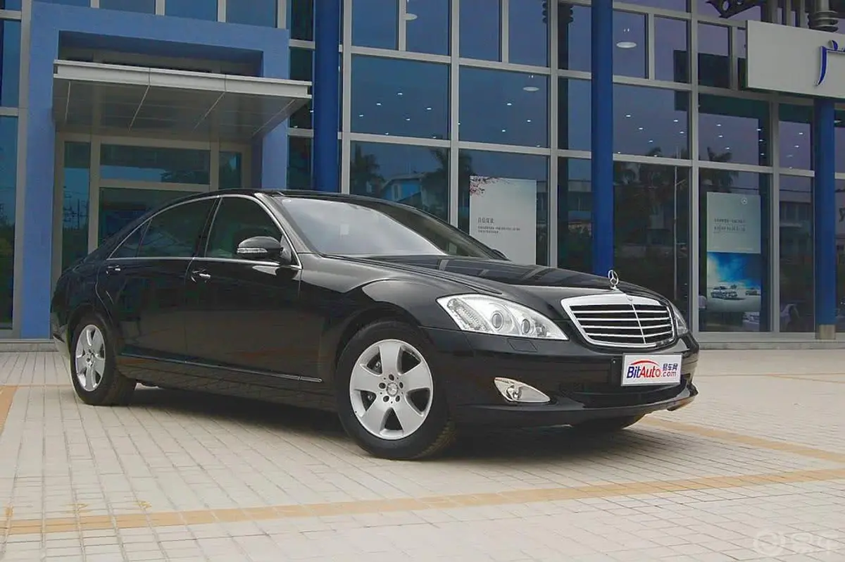 奔驰S级S 350 L动感型外观