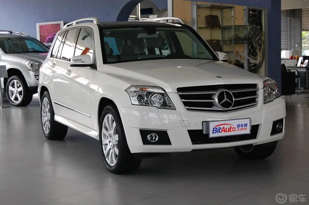 奔驰GLK级(进口)GLK 300 4MATIC 豪华型外观