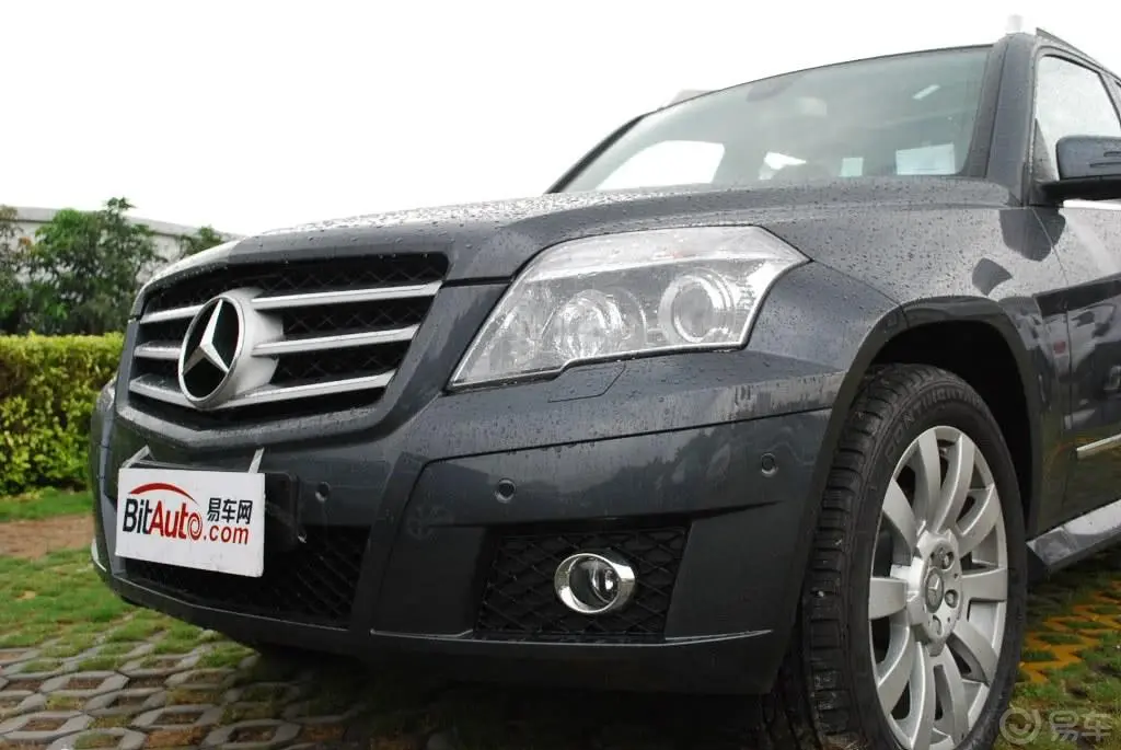 奔驰GLK级(进口)GLK 300 4MATIC 豪华型外观