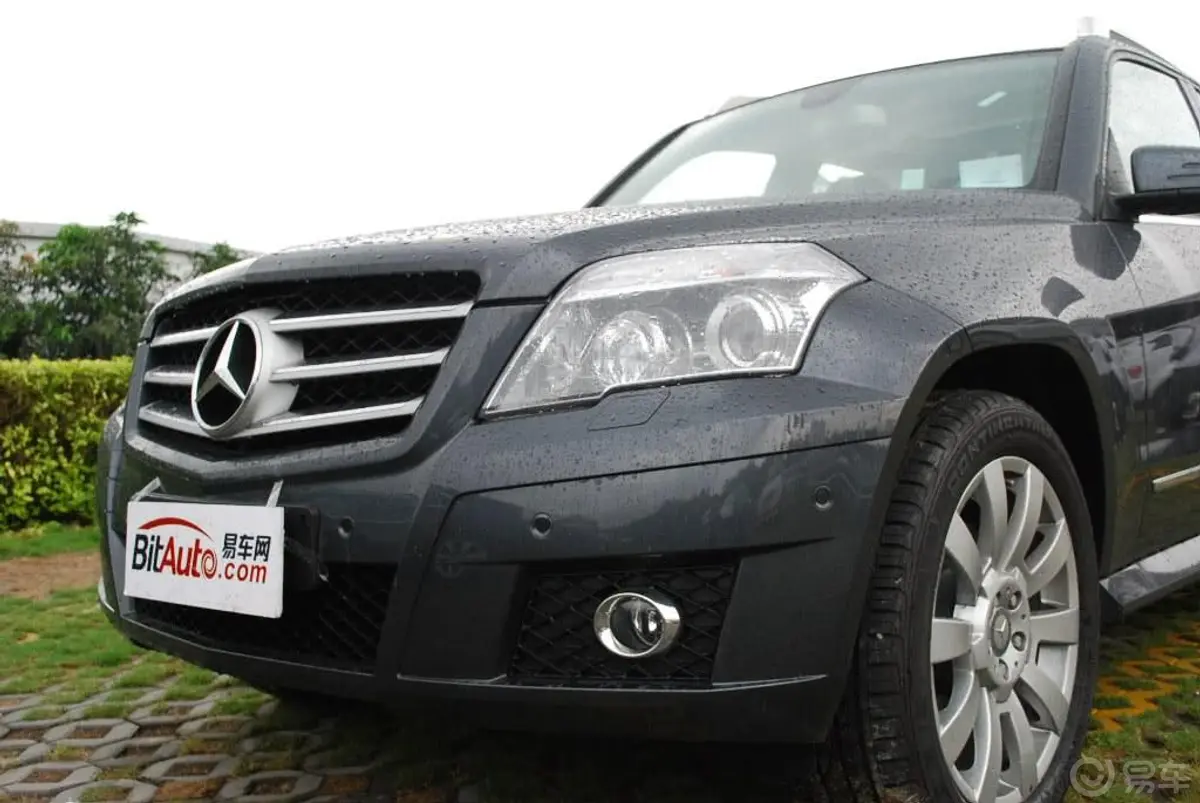 奔驰GLK级(进口)GLK 300 4MATIC 豪华型外观