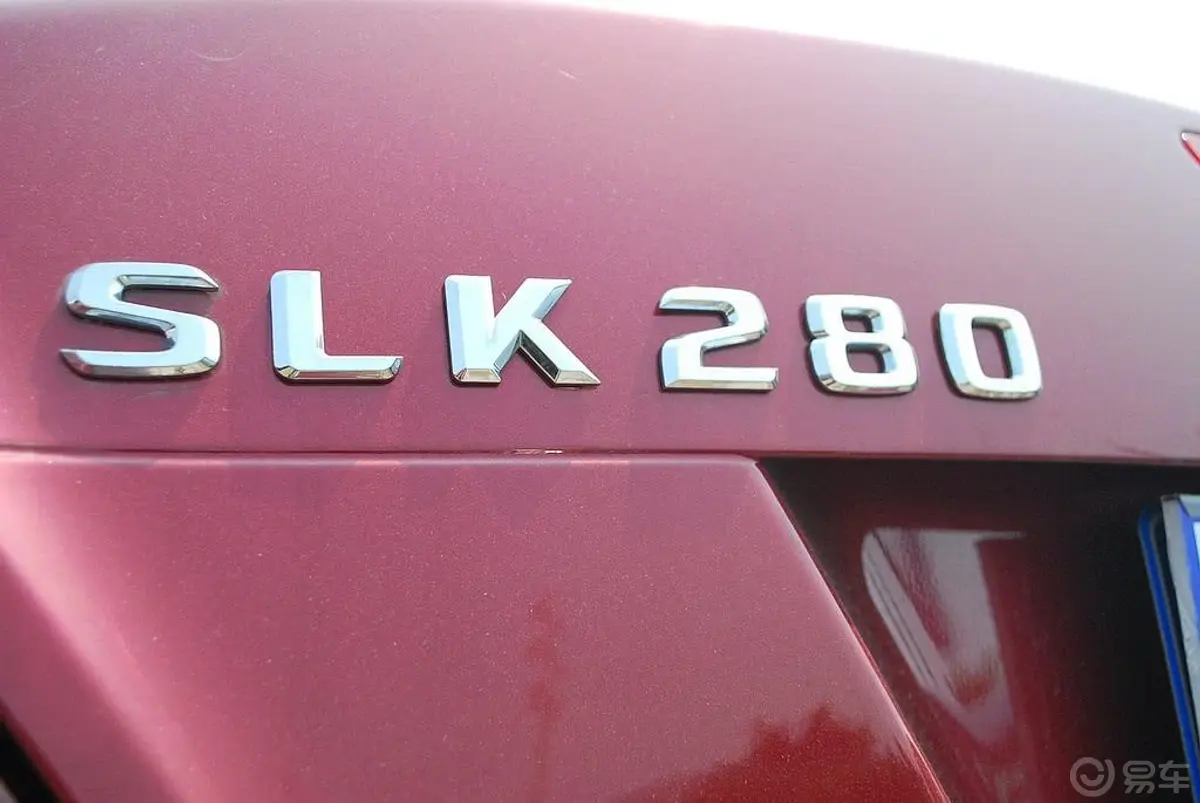 奔驰SLK级280外观