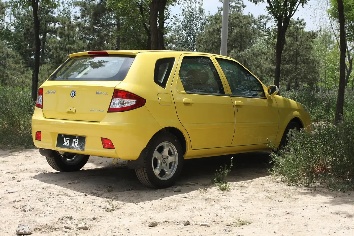 海悦1.5L 舒适型外观