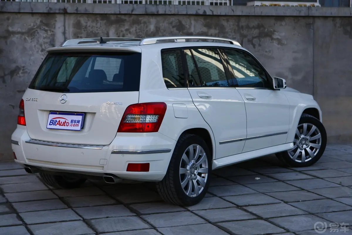 奔驰GLK级(进口)GLK 300 4MATIC 豪华型外观