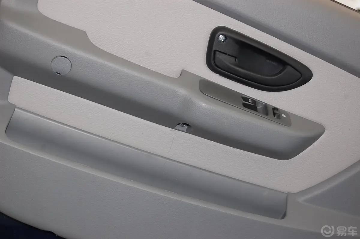 福瑞达CH6390E STD(标准型)内饰