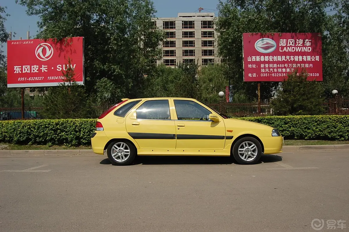 海迅AB 两厢 1.5L 激情型外观