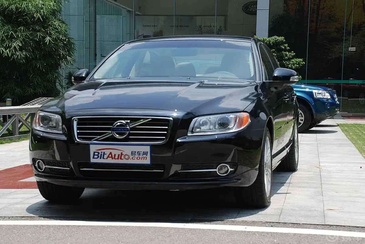 沃尔沃S80L3.0 T6 AWD 智尊版外观