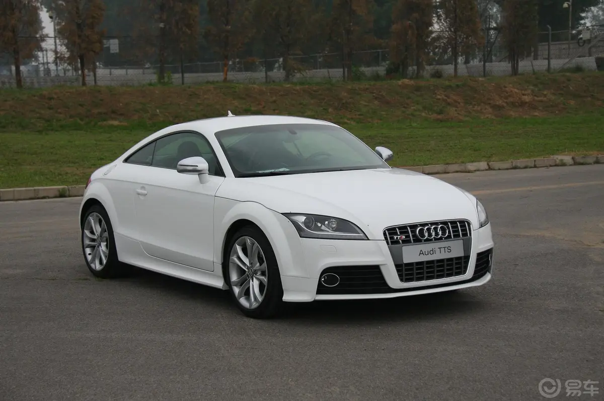 奥迪TTTTS Coupe 2.0 TFSI quattro S tronic外观