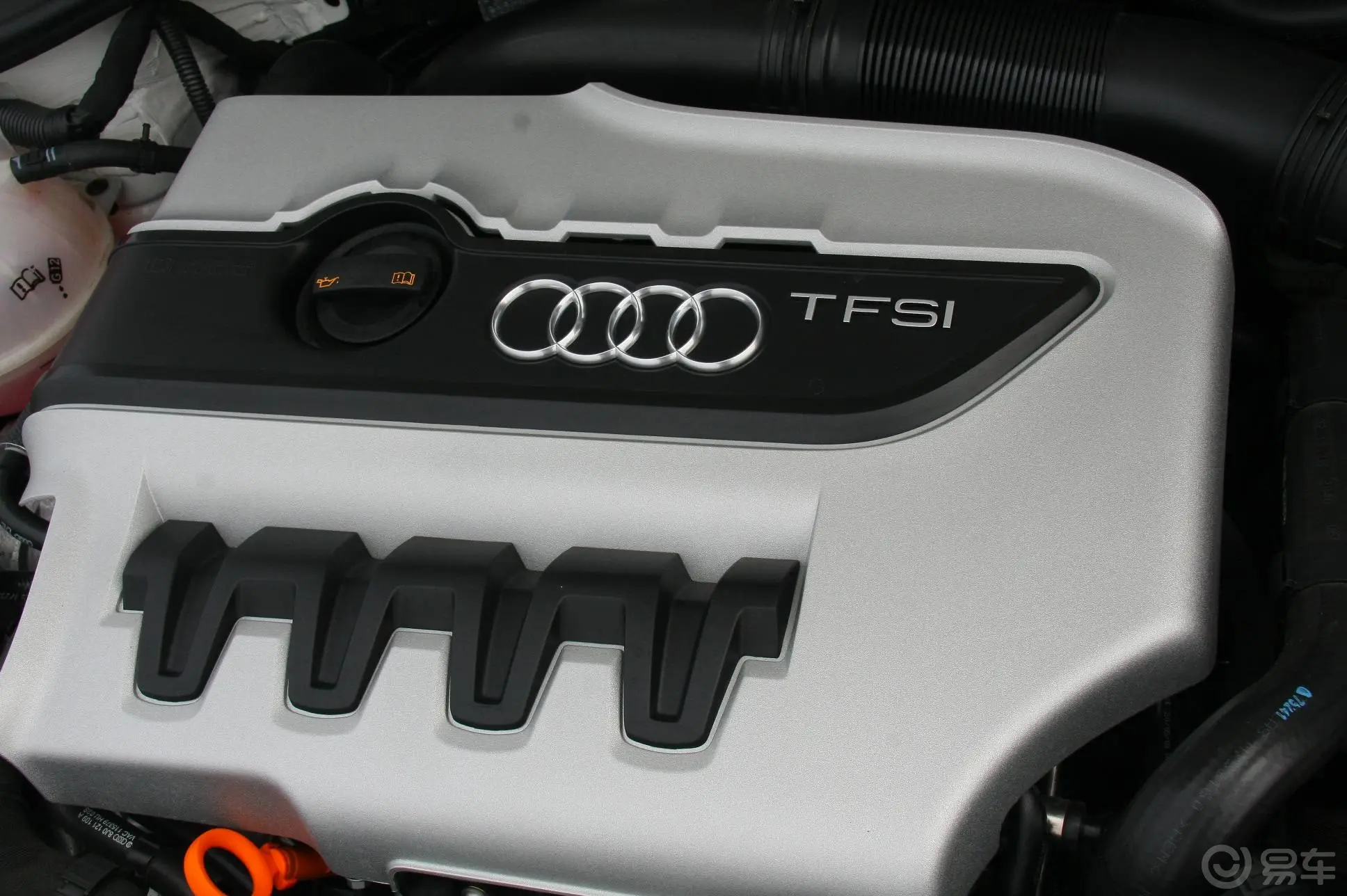 奥迪TTTTS Coupe 2.0 TFSI quattro S tronic内饰