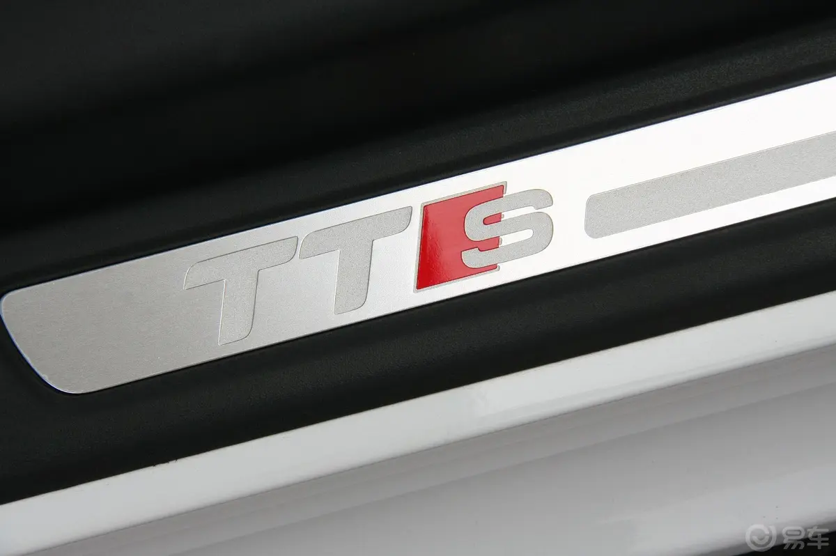 奥迪TTTTS Coupe 2.0 TFSI quattro S tronic内饰