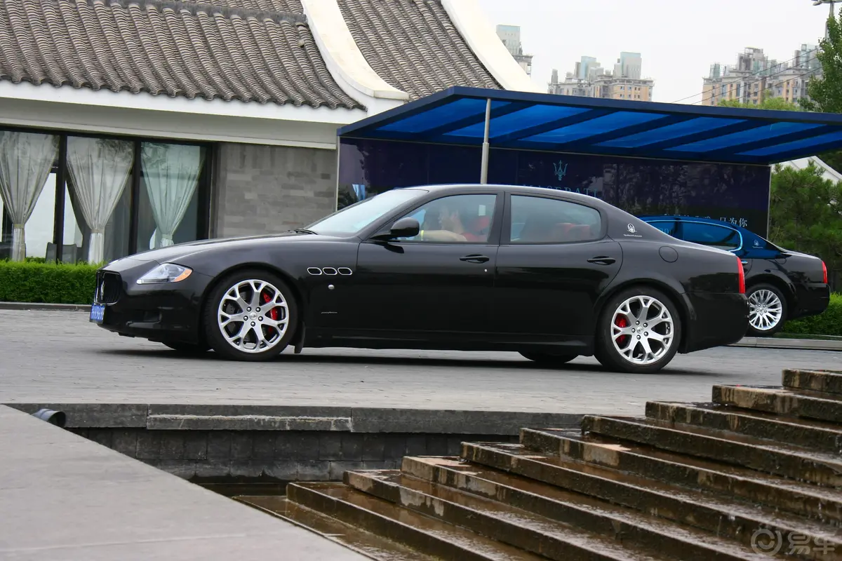 Quattroporte4.7 运动版外观