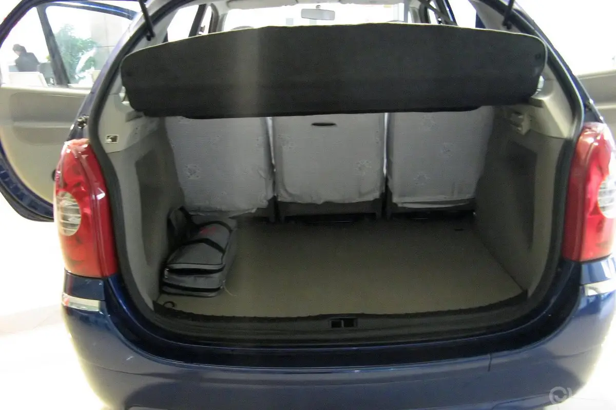 毕加索舒适型(1.6L 16V)行李箱空间
