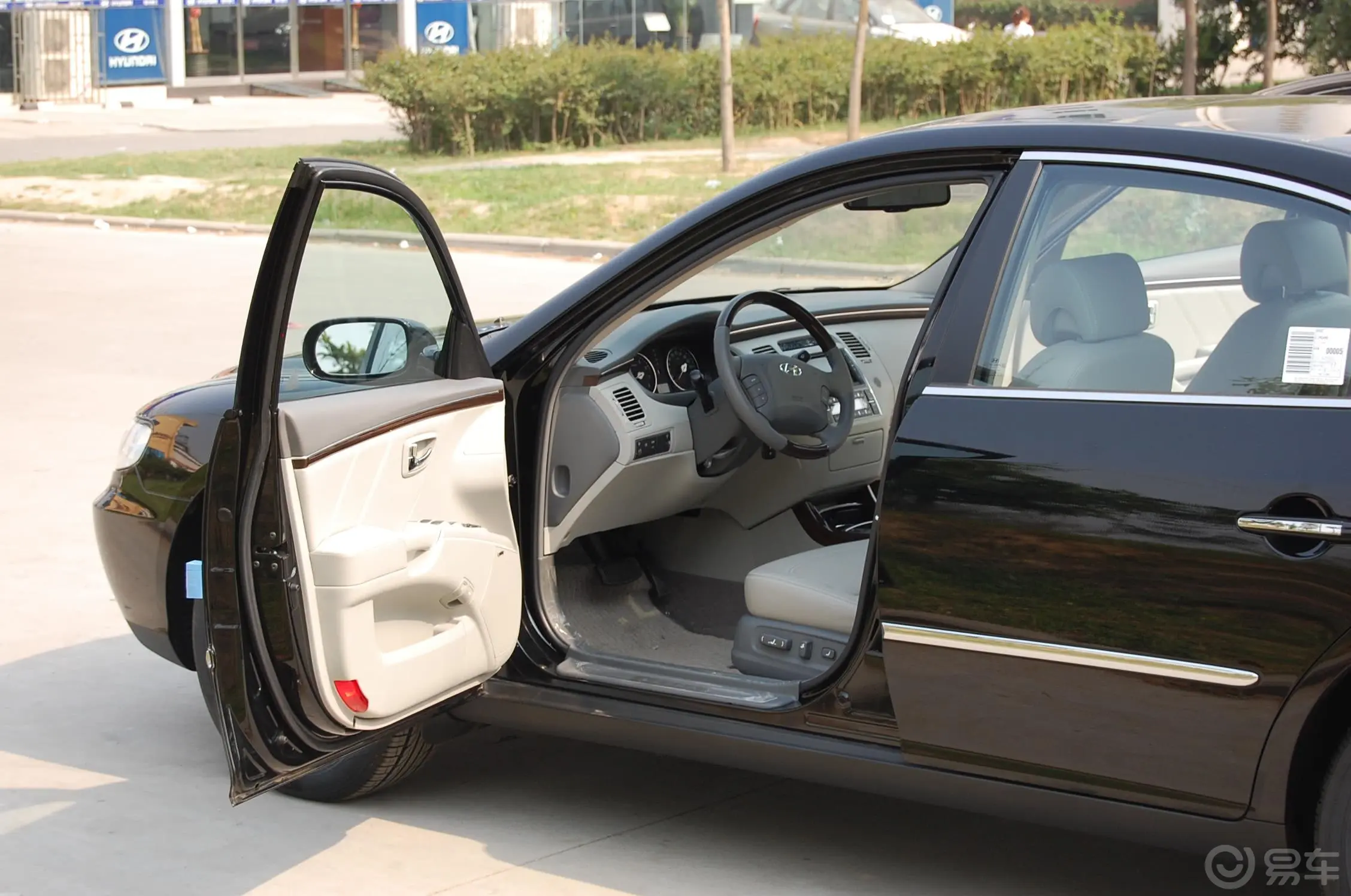 雅尊2.4L 舒适型空间