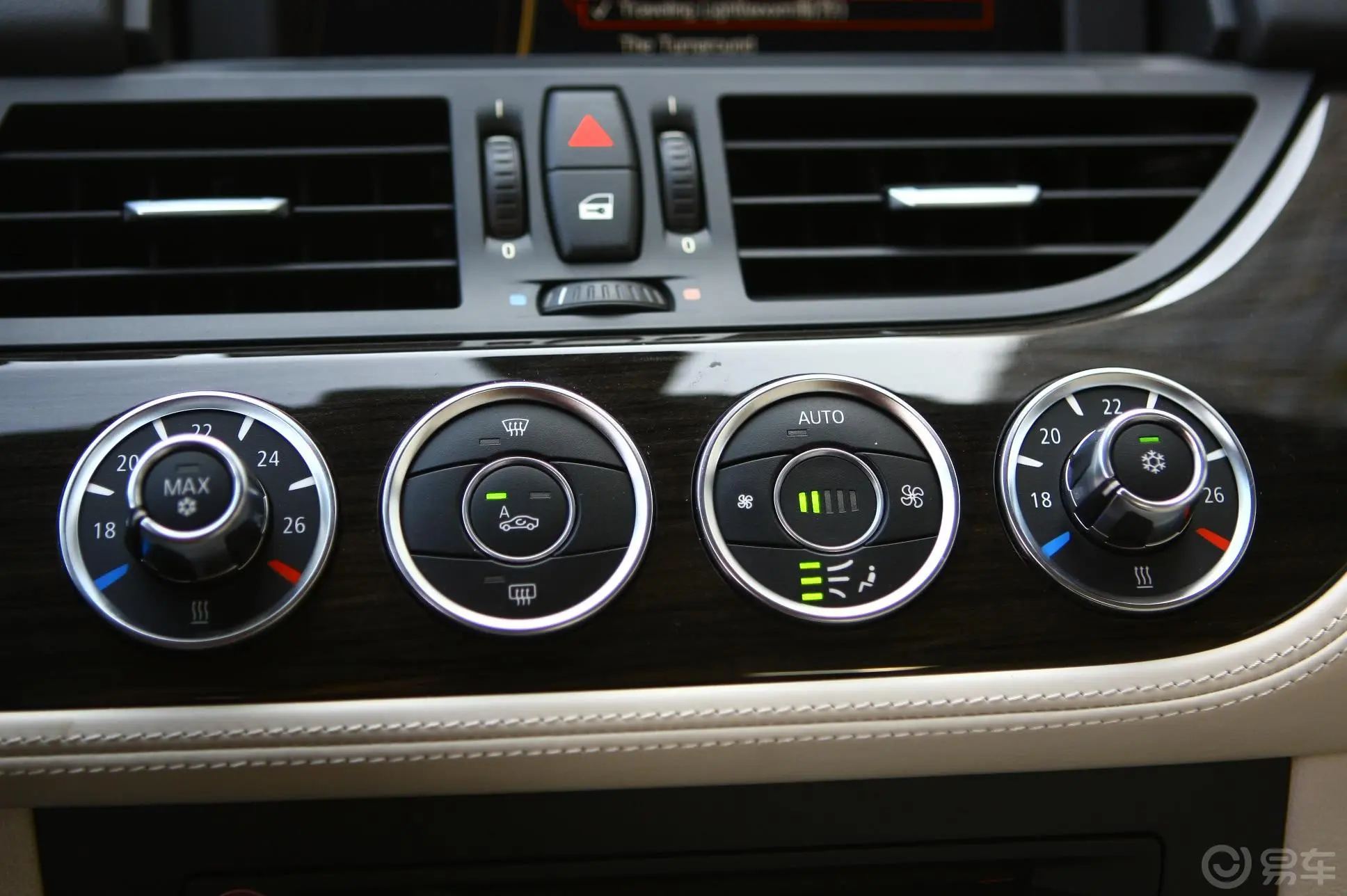 宝马Z4sDrive30i 锋尚型空调