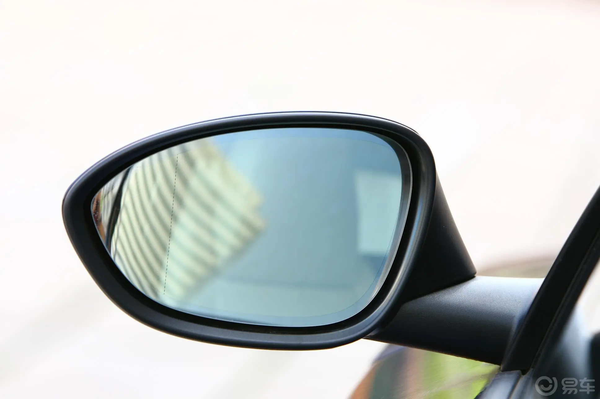 宝马Z4sDrive30i 锋尚型后视镜镜面（后）