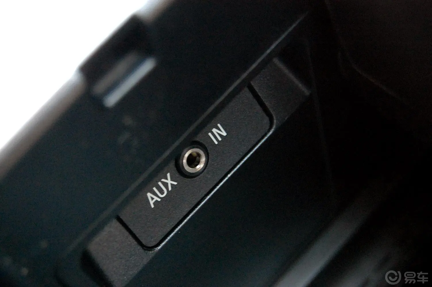 宝马X5(进口)xDrive30i 领先型AUX接口