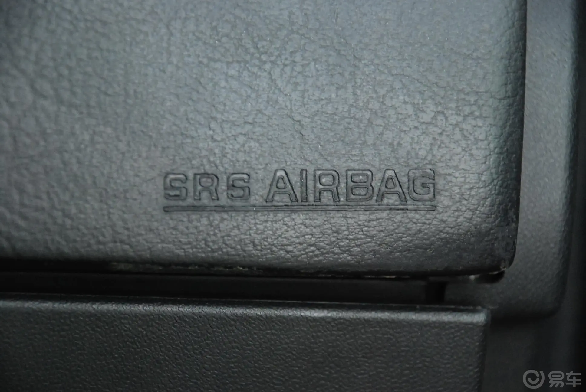 比亚迪S8尊贵型(自动)副驾驶气囊