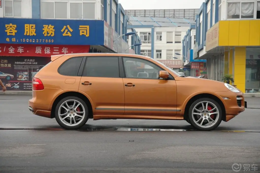 CayenneCayenne GTS 4.8L正侧车头向右水平