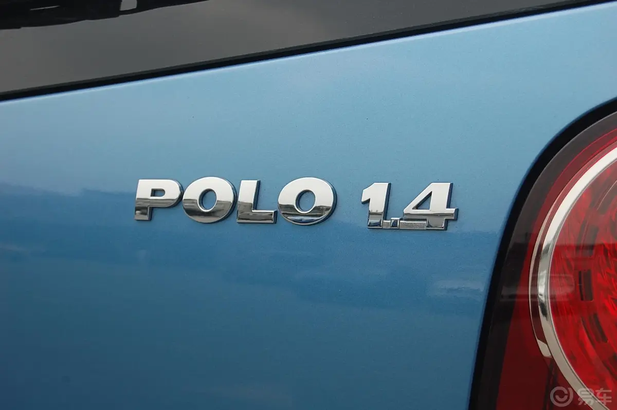 Polo劲情 1.4L 自动舒尚版尾标