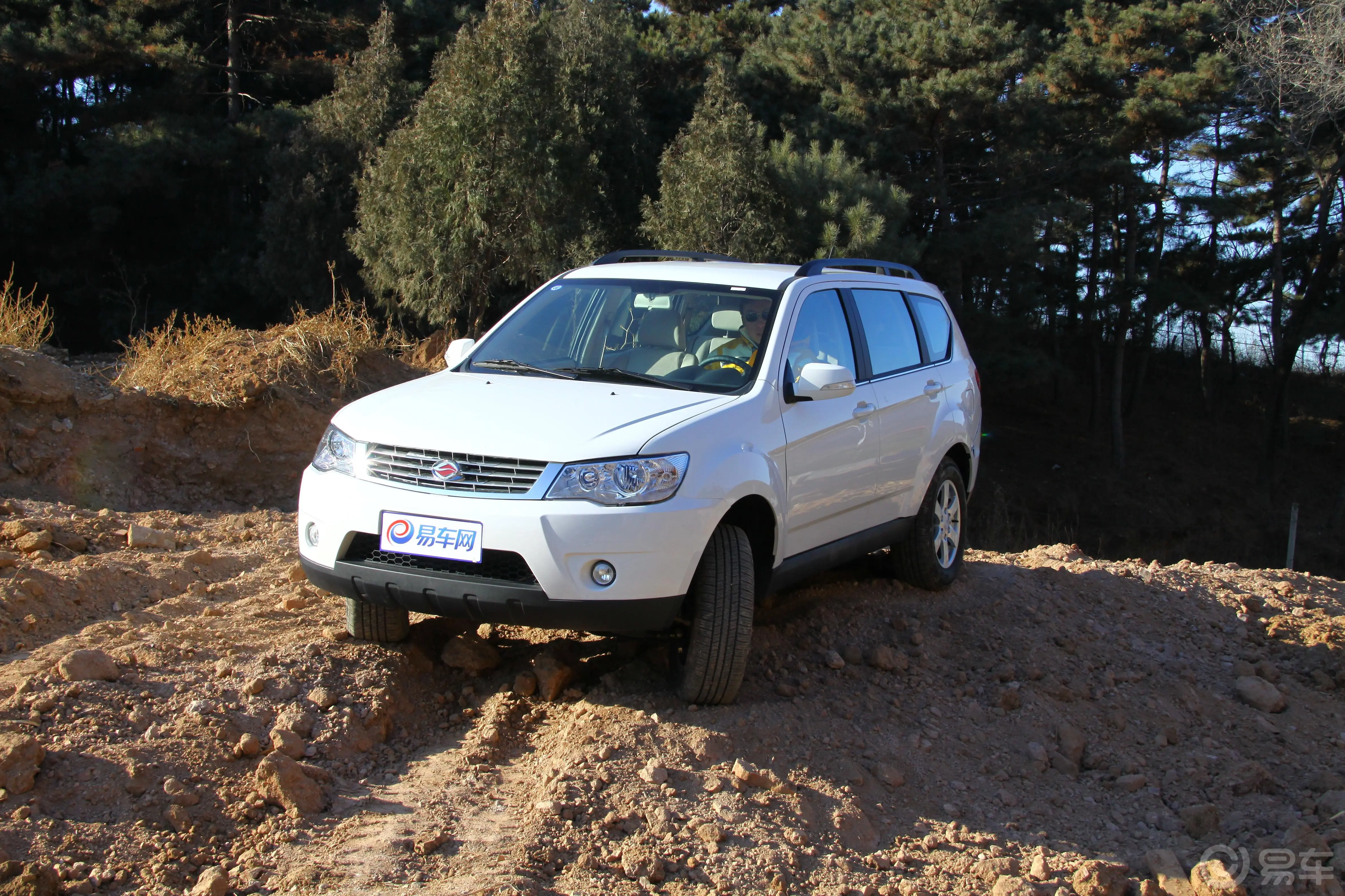 陆风X8豪华型 4X4 汽油外观