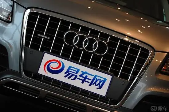 奥迪Q5(进口)2.0T 首发限量版 越野款外观