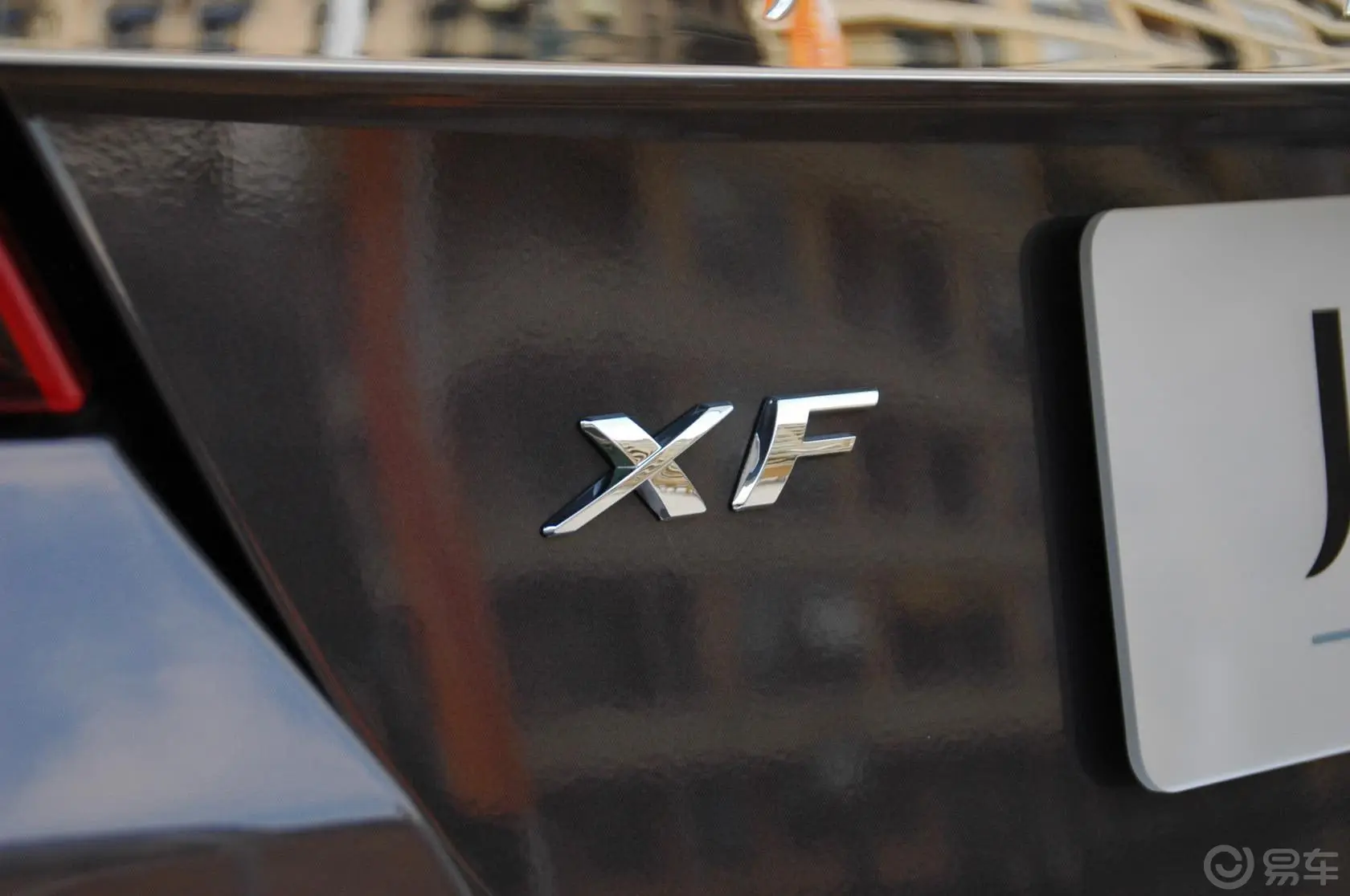 捷豹XF5.0L V8奢华版外观