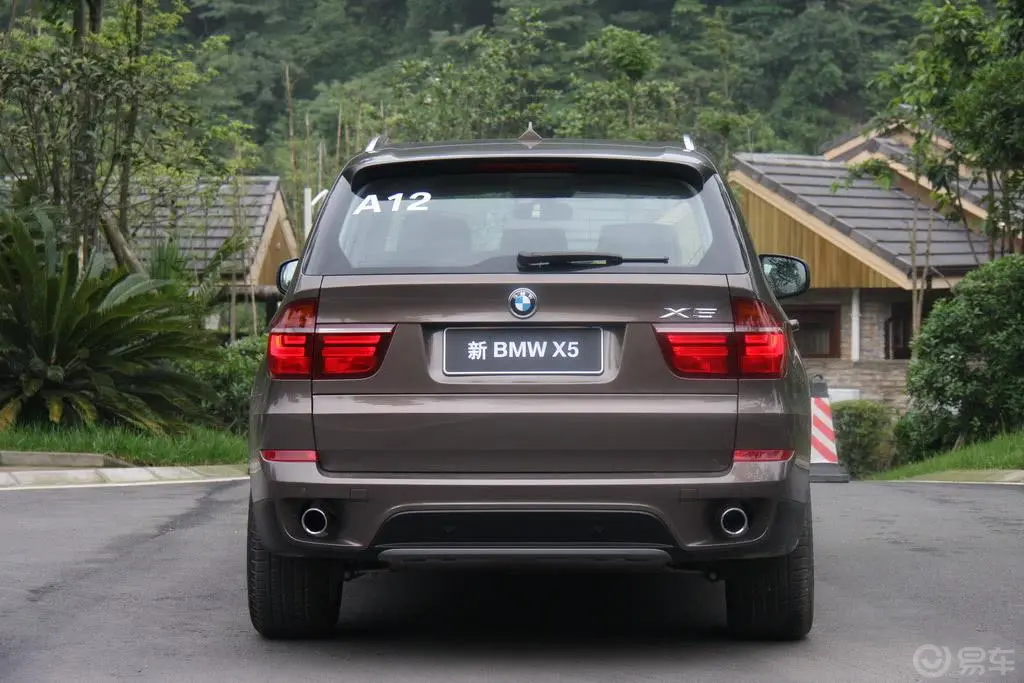 宝马X5(进口)xDrive35i 尊贵型外观