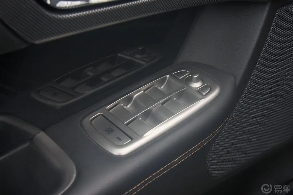 捷豹XFXFR 5.0L V8机械增压版车窗升降键