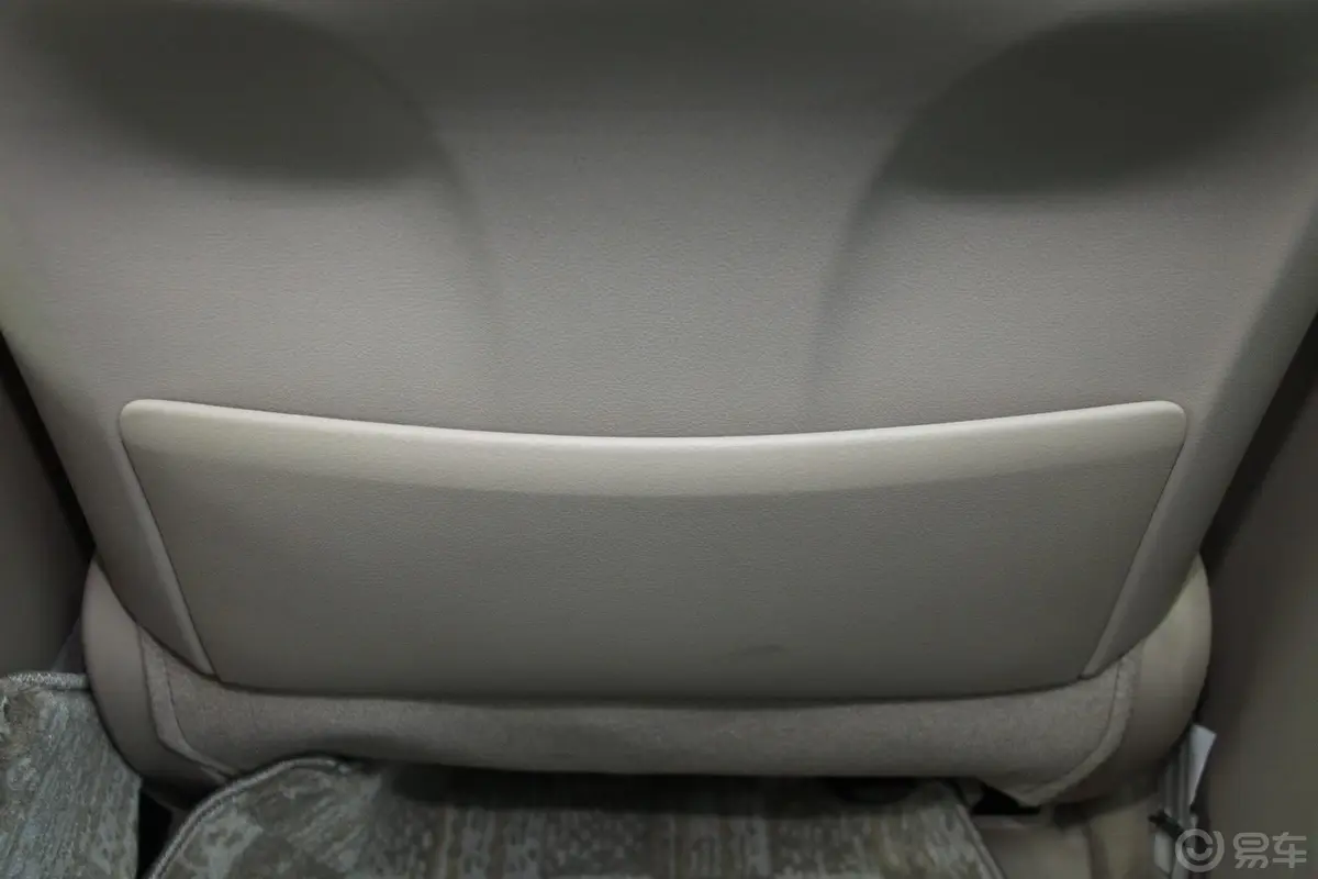 锐志3.0V 风尚旗舰导航版前排座椅后储物袋