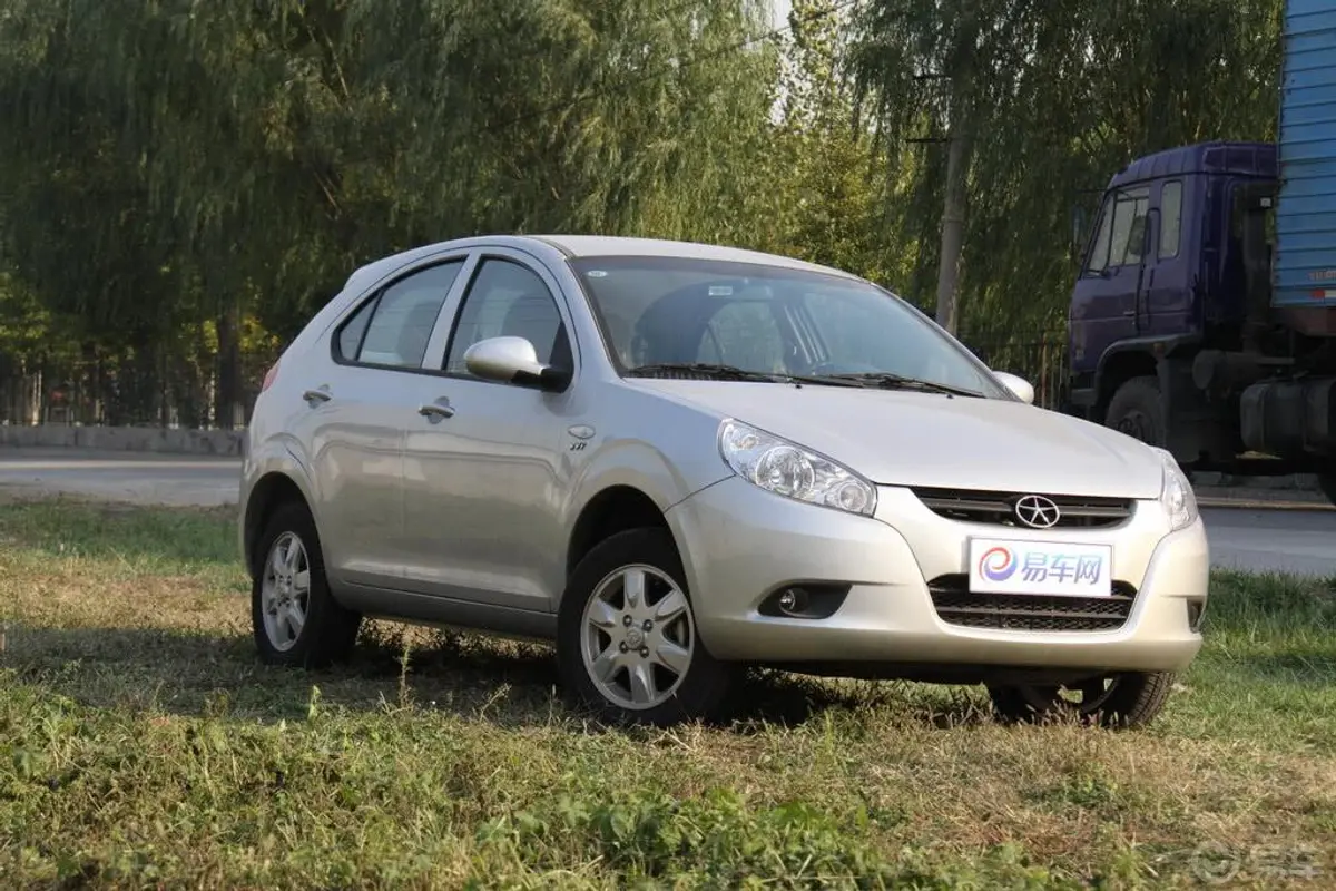 和悦A13RS 1.3L VVT 豪华型外观