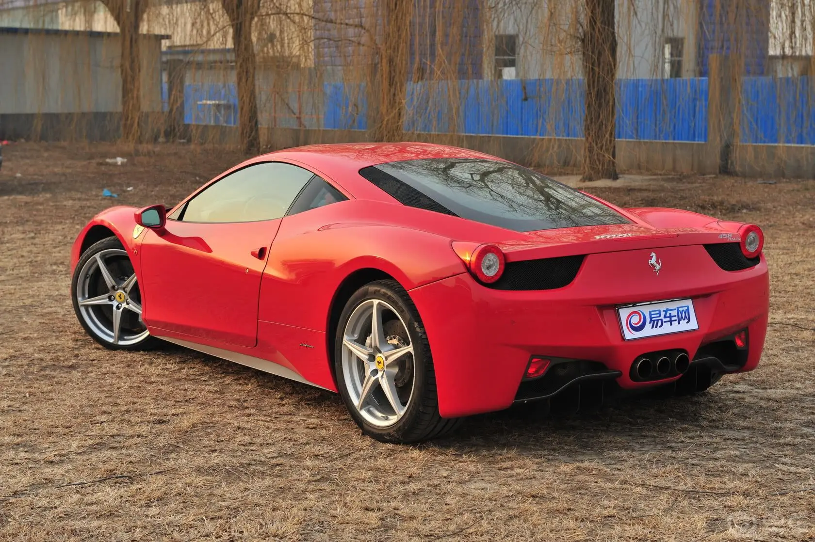 法拉利458Italia 4.5L 标准型侧后45度车头向左水平