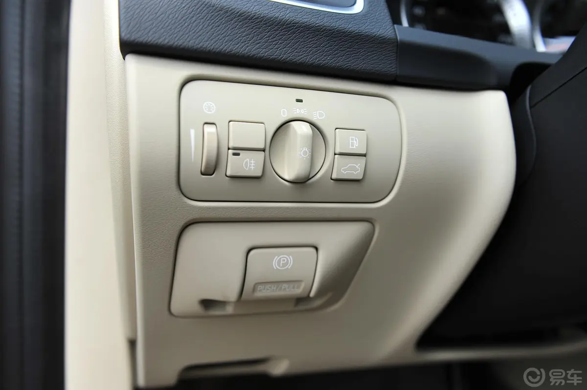 沃尔沃S60(进口)3.0T AWD 智尊版大灯开关