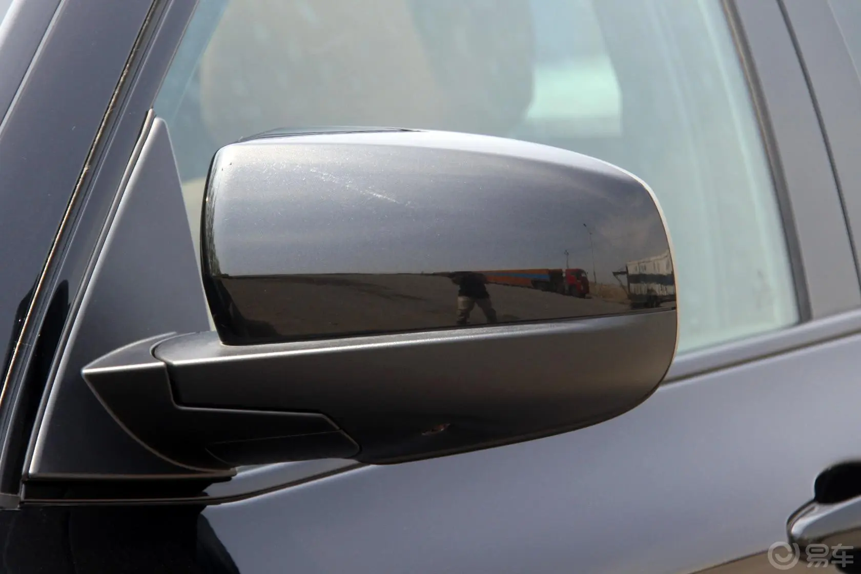 宝马X5(进口)xDrive35i  美规版后视镜转向灯（前）