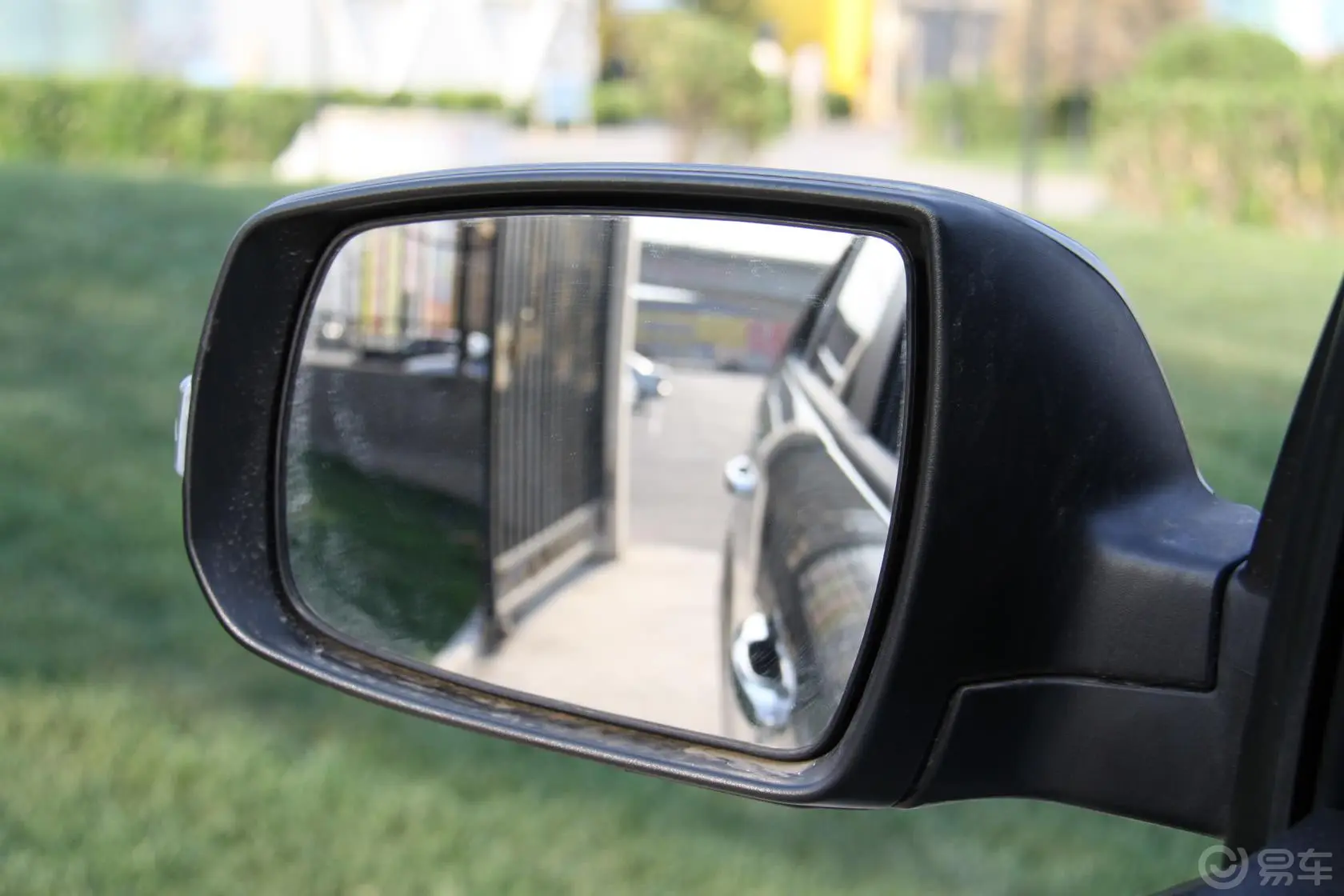 索兰托2.4L 汽油 至尊版后视镜镜面（后）