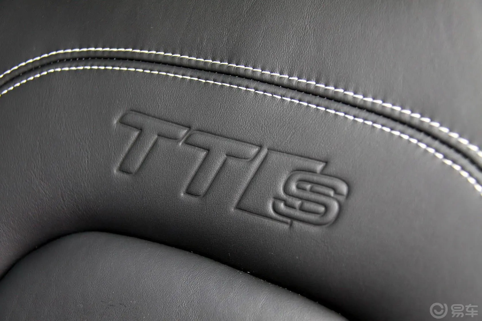 奥迪TTTTS Coupe 2.0 TFSI quattro S tronic座椅特殊细节