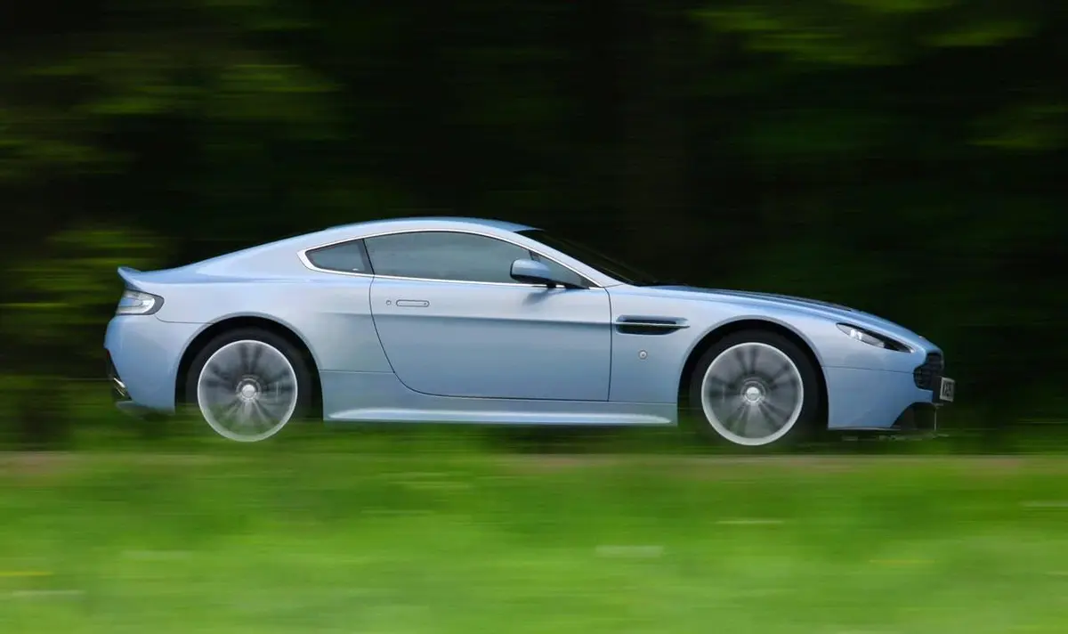 V12 Vantage