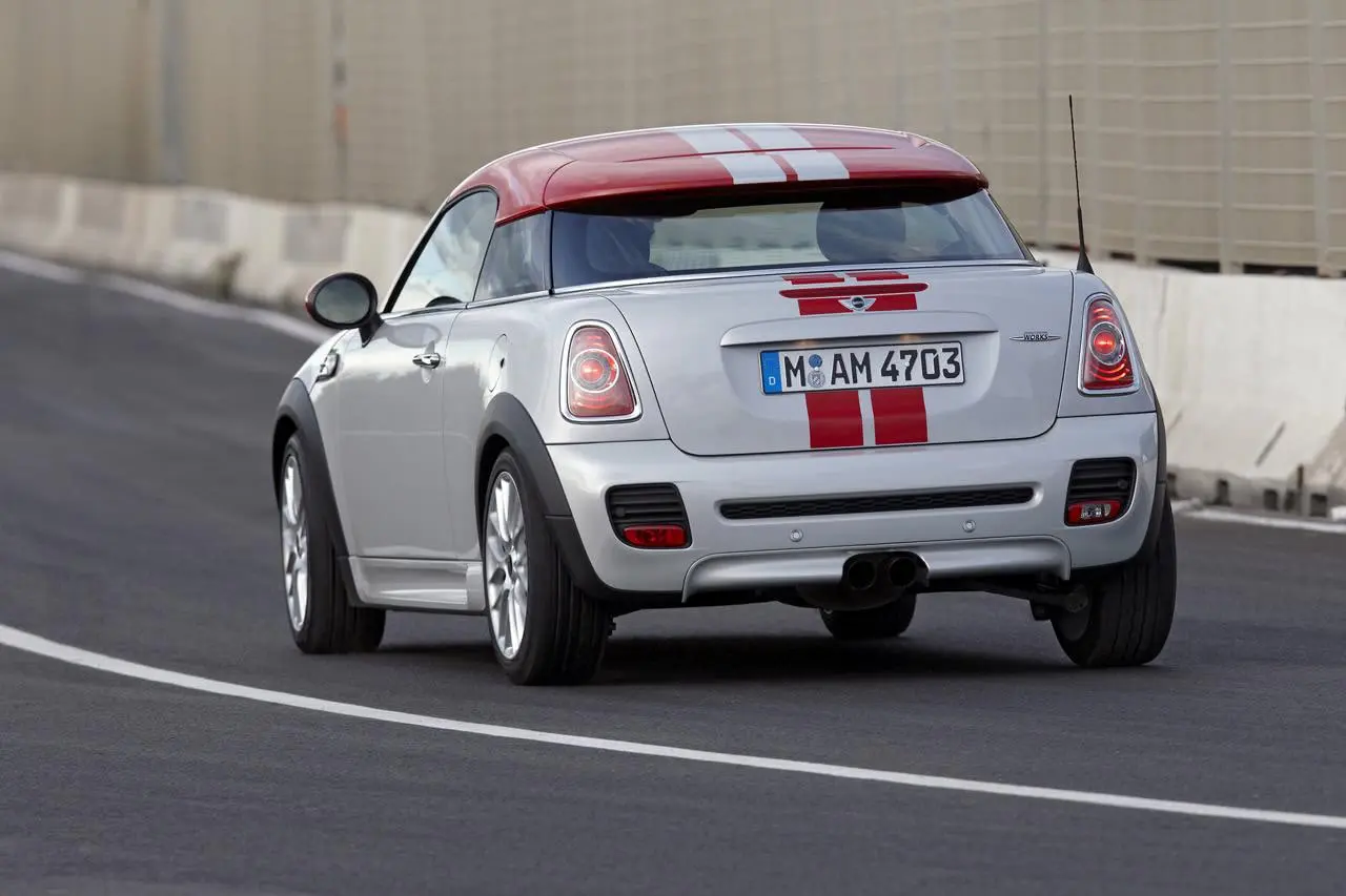 MINI JCW COUPE