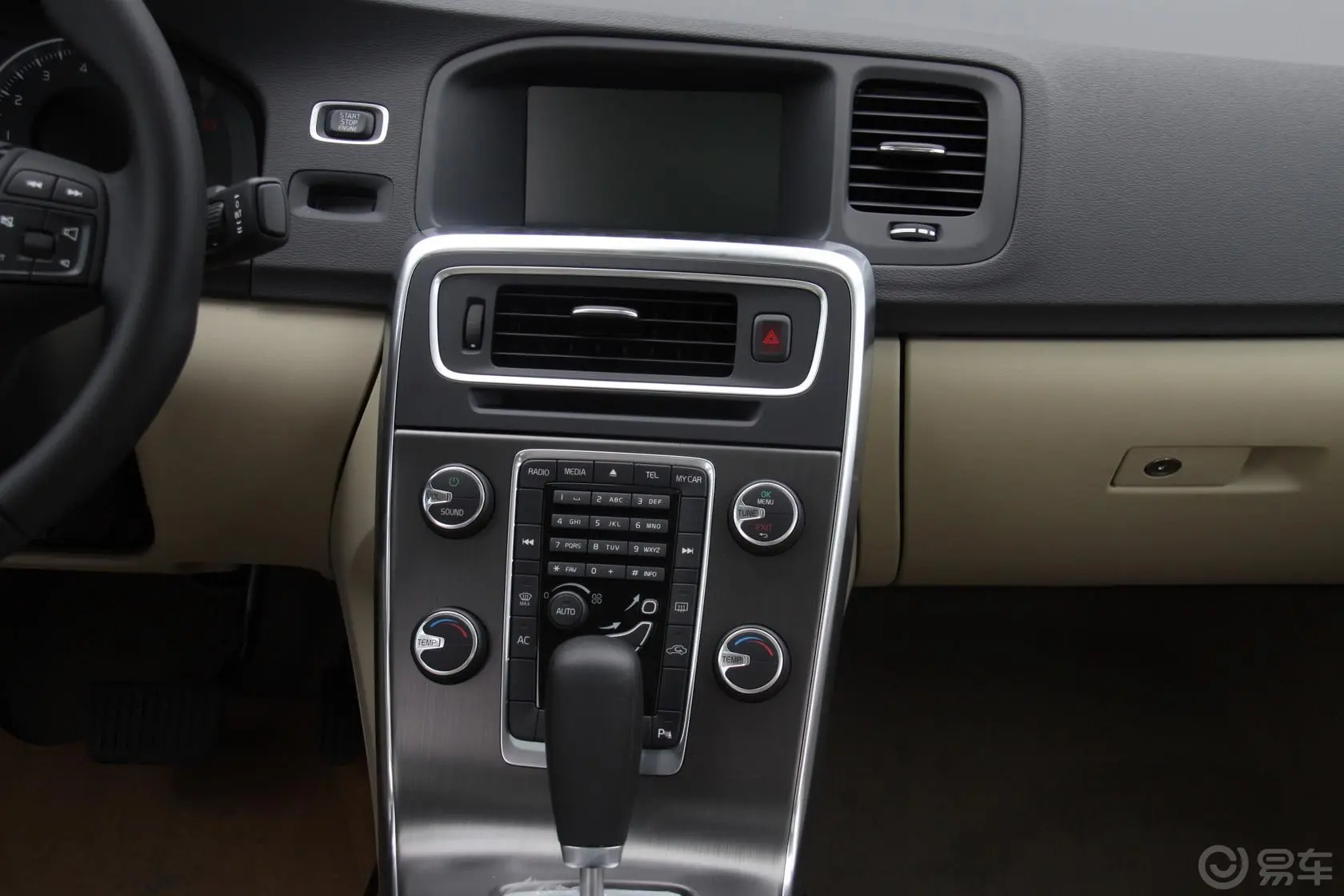 沃尔沃S60(进口)1.6T 双离合 DRIVe舒适版中控台整体