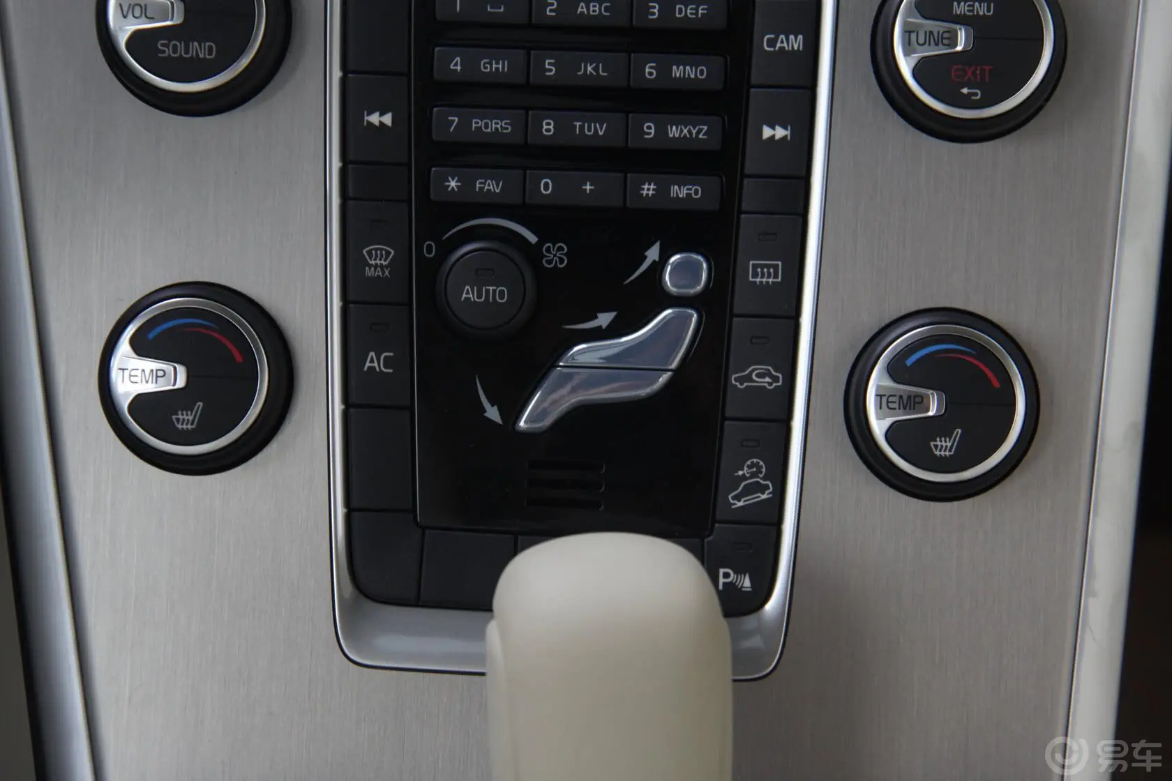 沃尔沃XC60(进口)3.0 T6 AWD舒适版空调