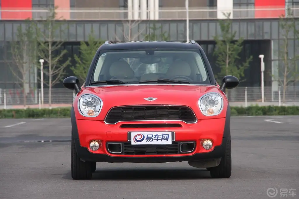 MINI COUNTRYMAN1.6T COOPER S All 4外观