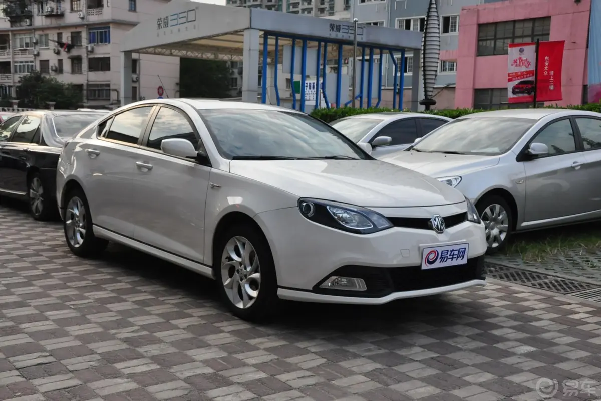 MG6掀背 1.8T 手动 舒适版外观