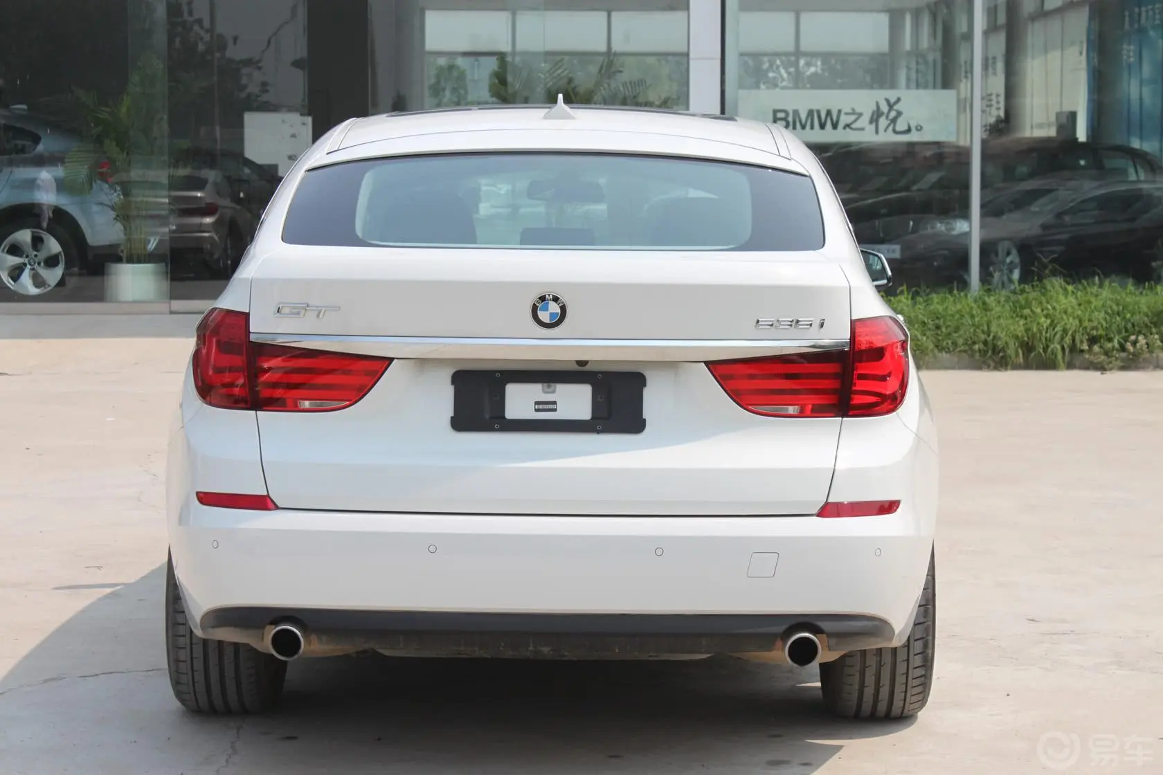 宝马5系GT535i xDrive 豪华型外观