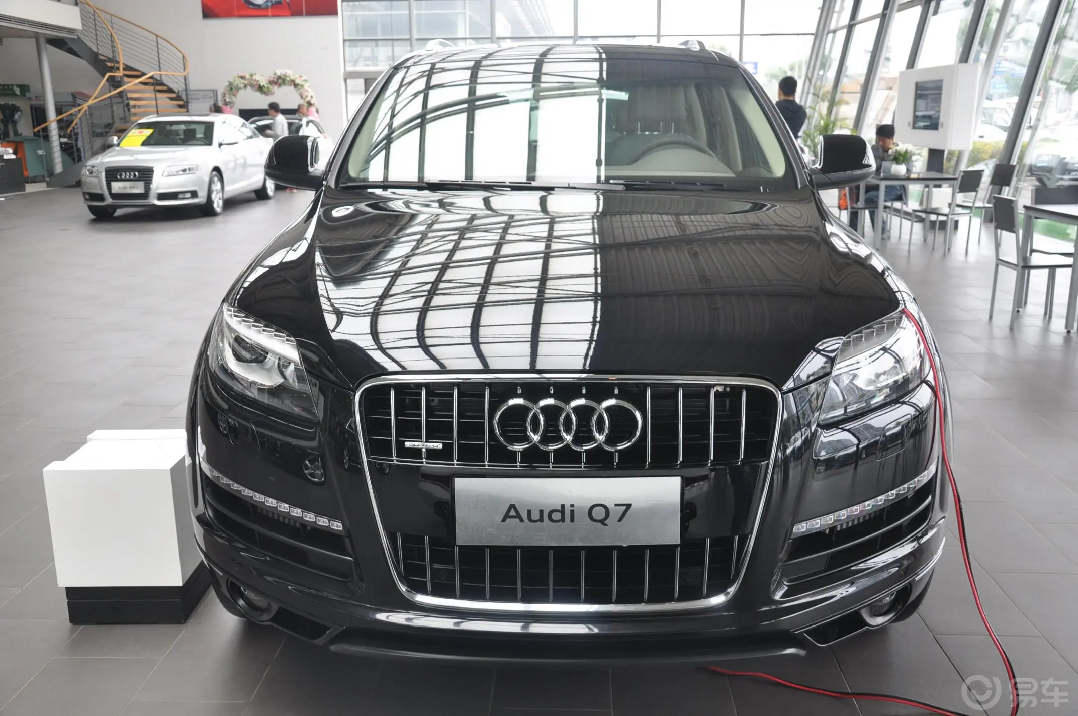 奥迪Q7TDI V6 3.0 柴油外观