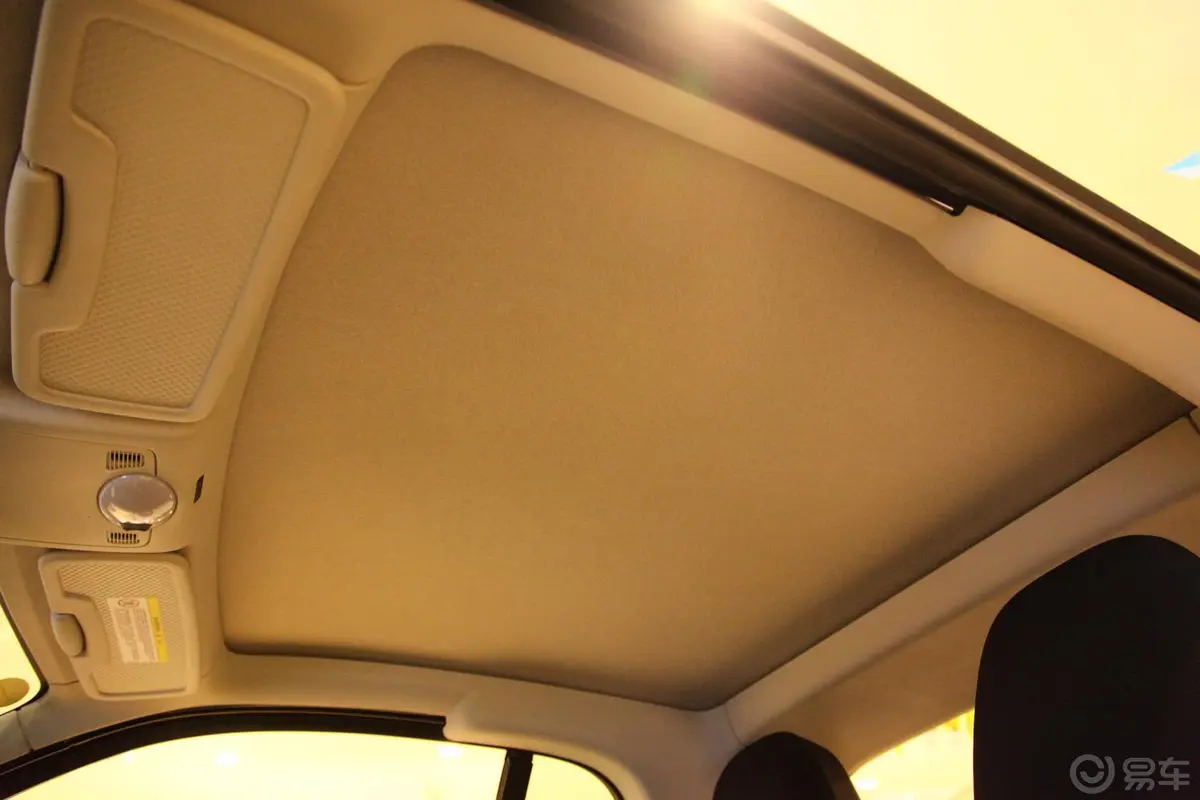 smart fortwo52kw mhd 硬顶 标准版内饰