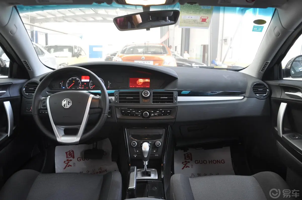 MG6三厢 Magnette 1.8DVVT 自动 精英版内饰