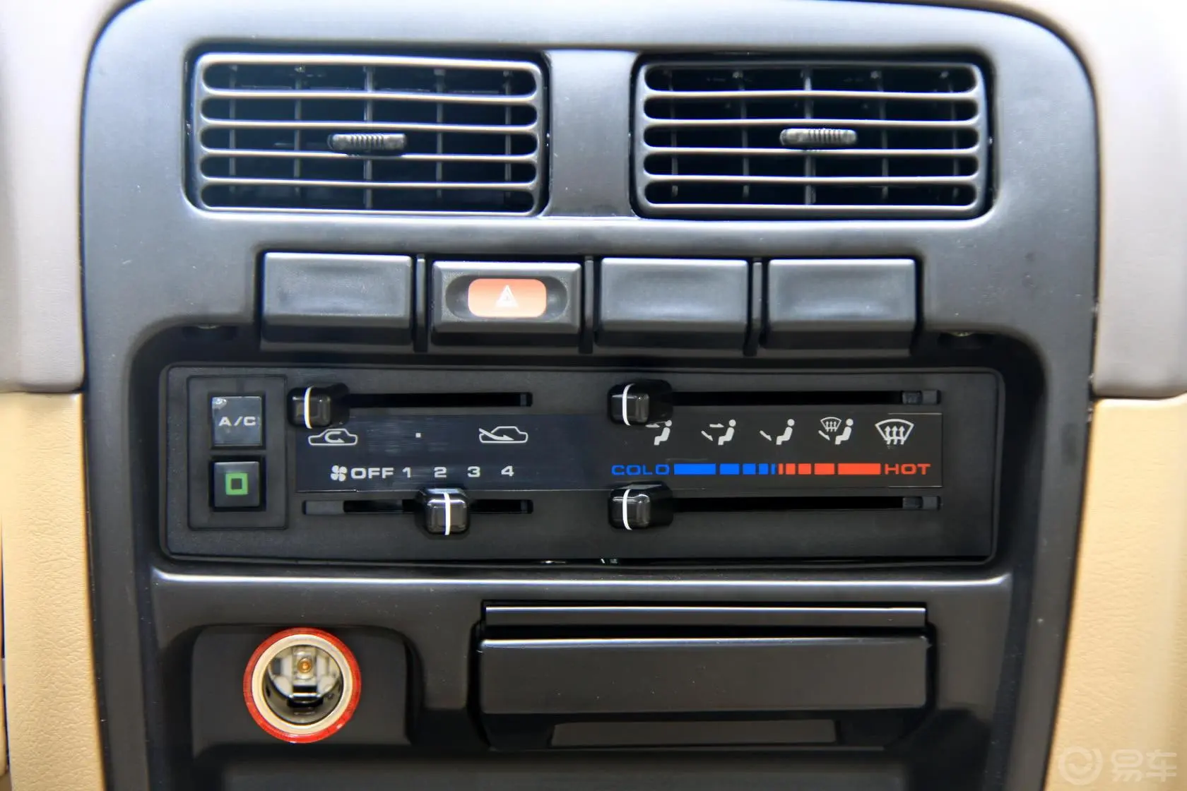 锐骐2WD ZD30柴油豪华型 国Ⅲ空调