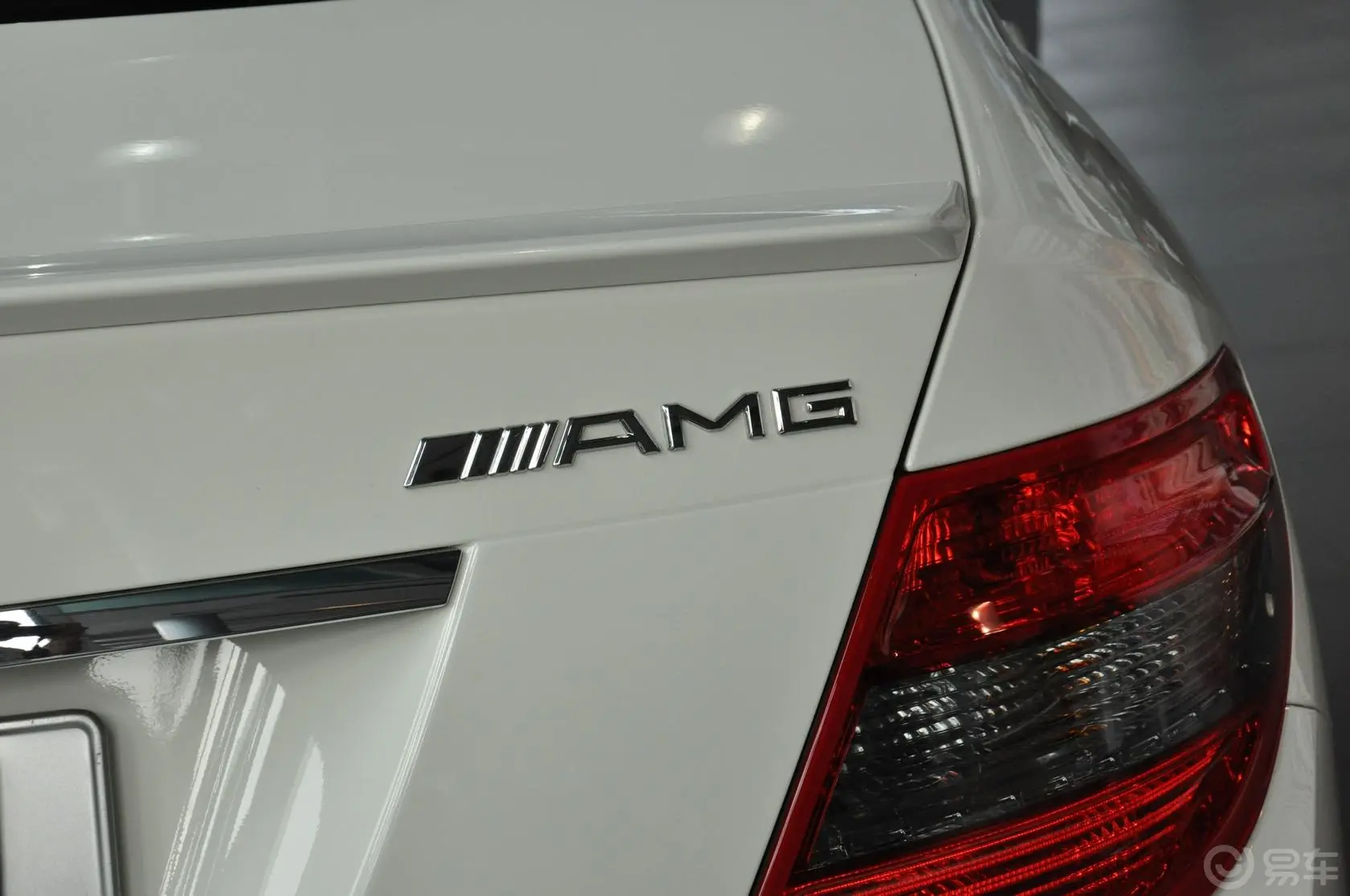 奔驰C级 AMGC 63 AMG 动感型增强版外观