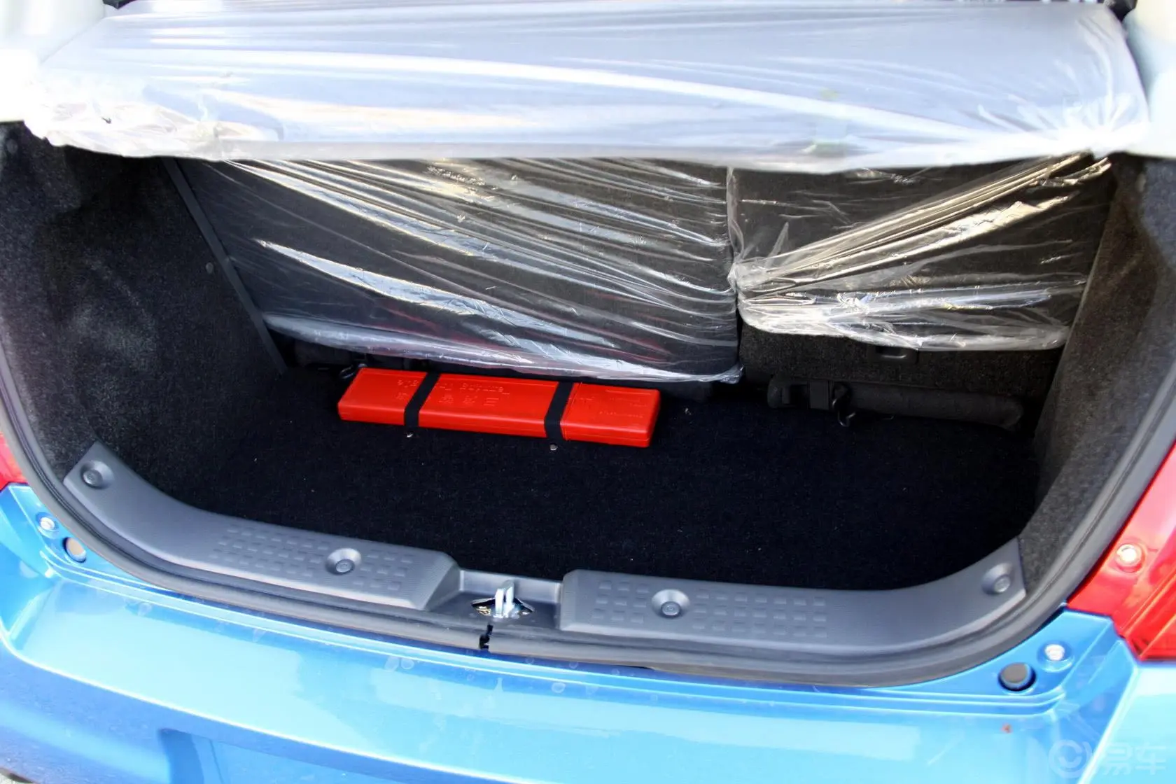 雨燕1.5L 自动 标准型行李箱空间